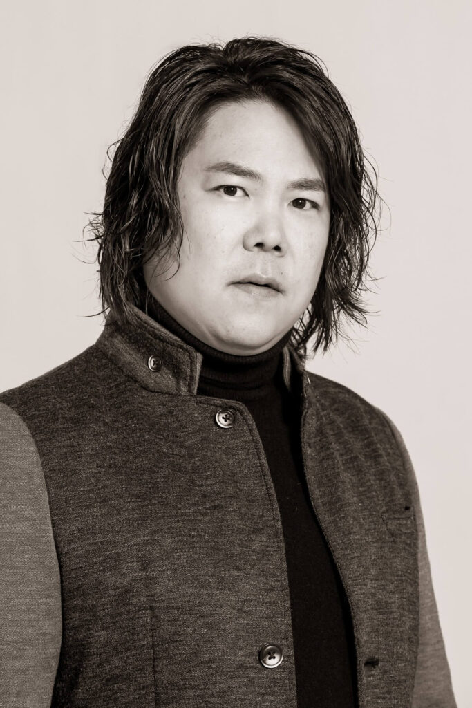 Hansung Yoo, baritone