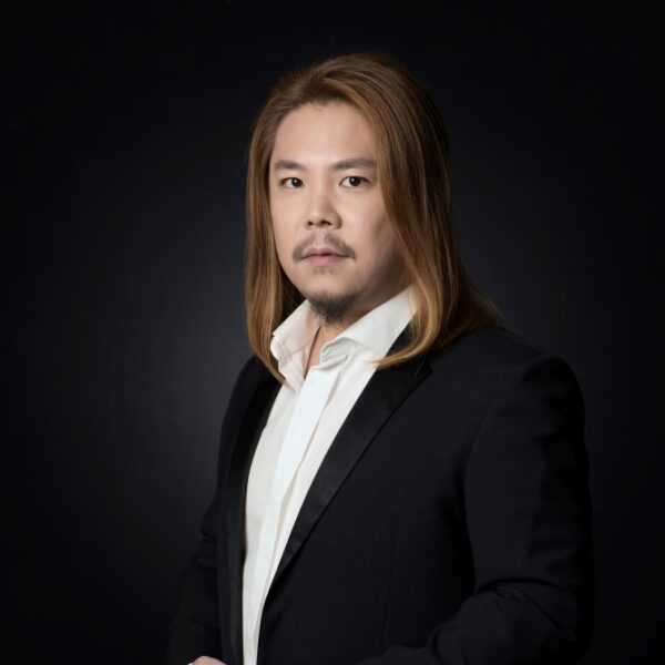Hansung Yoo, baritone