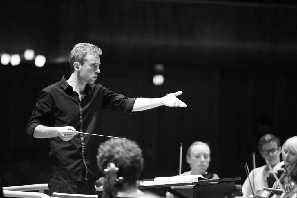 Nathanaël Iselin in rehearsal