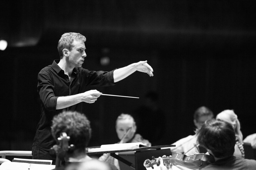 Nathanaël Iselin in rehearsal