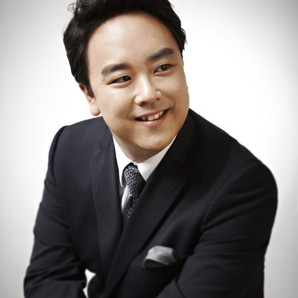 Ho-Yoon Chung, tenor