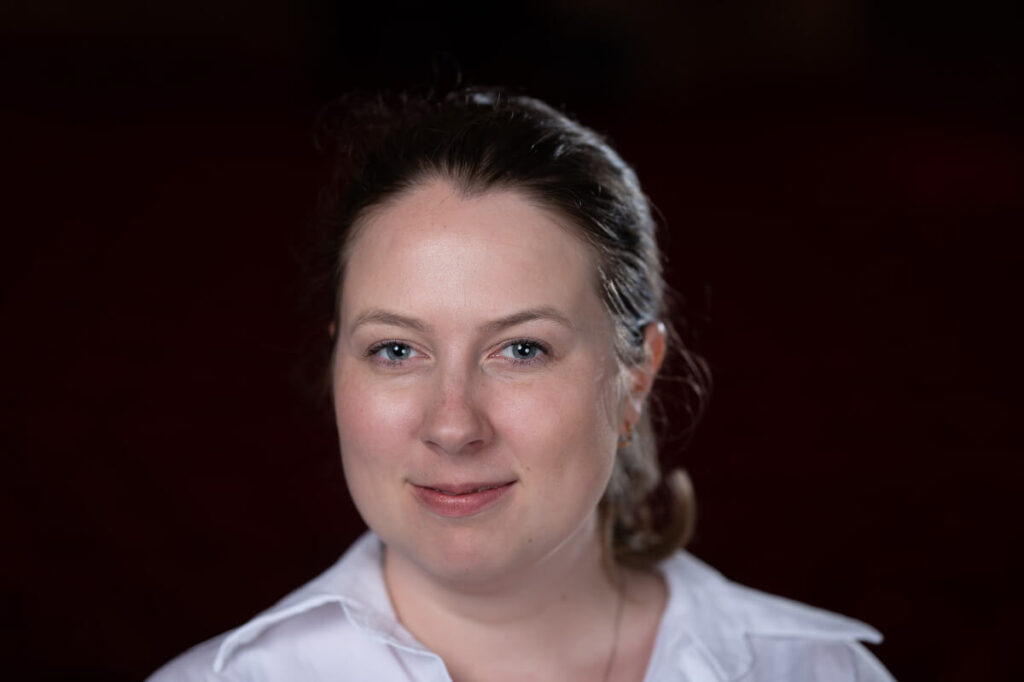 Anna Hartmann, conductor