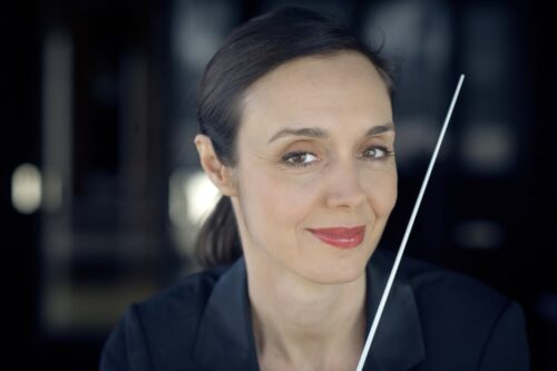 Zoe Zeniodi, conductor