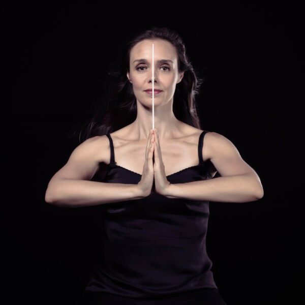 Zoe Zeniodi, conductor