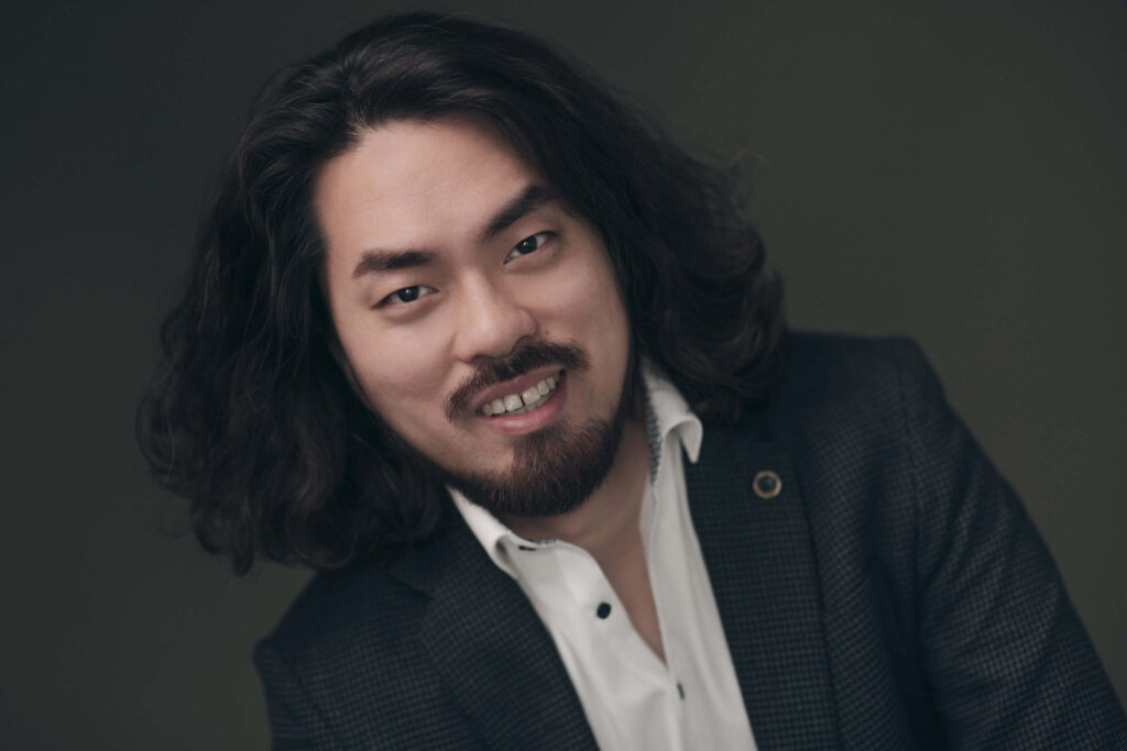 Byung Gil Kim, bass-baritone