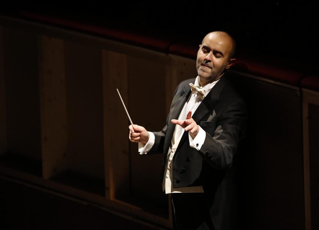 Giuseppe Finzi, conductor