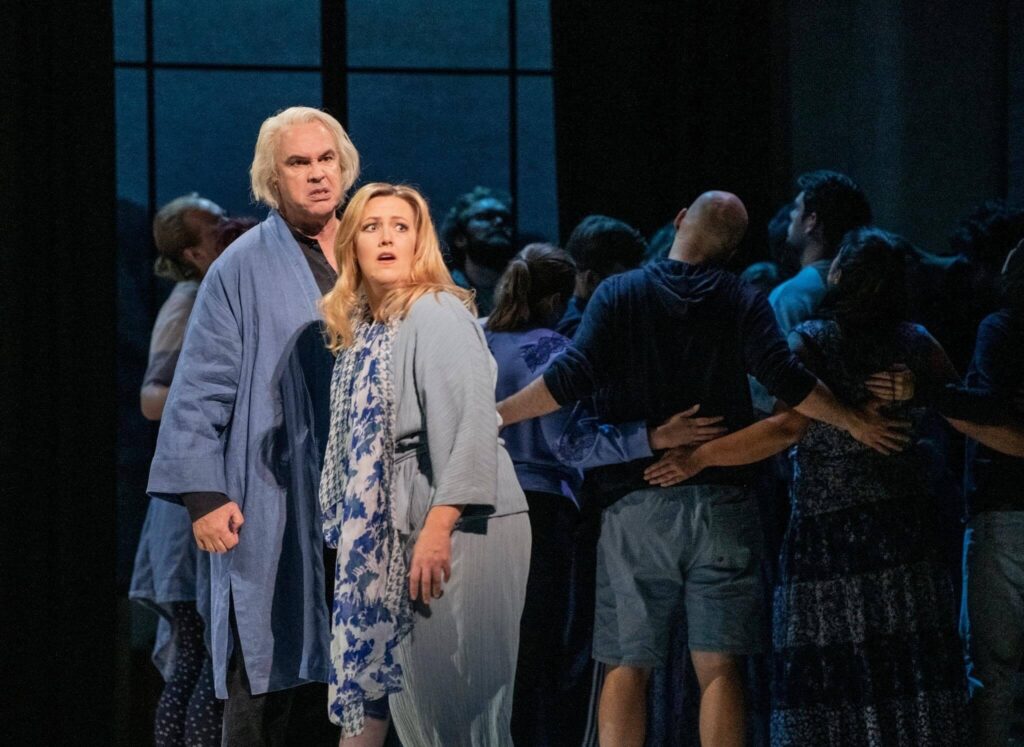 Tone Kummervold in The Listeners at the Norwegian Opera & Ballet