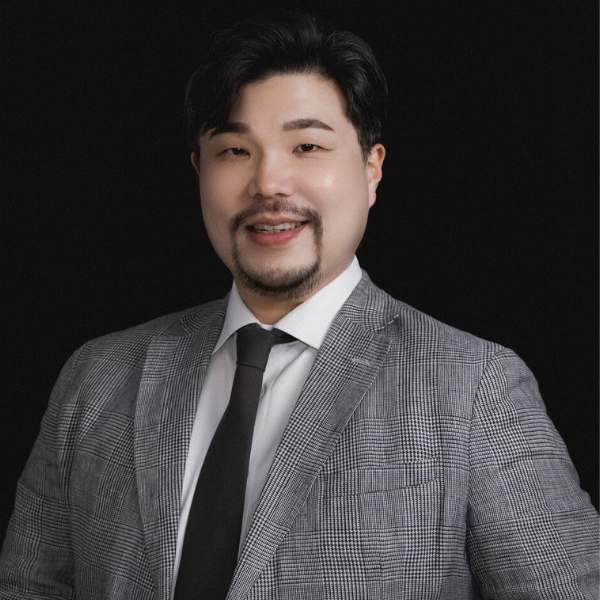 Dong-Hwan Lee, baritone