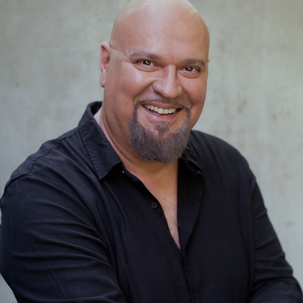 Petar Naydenov, bass