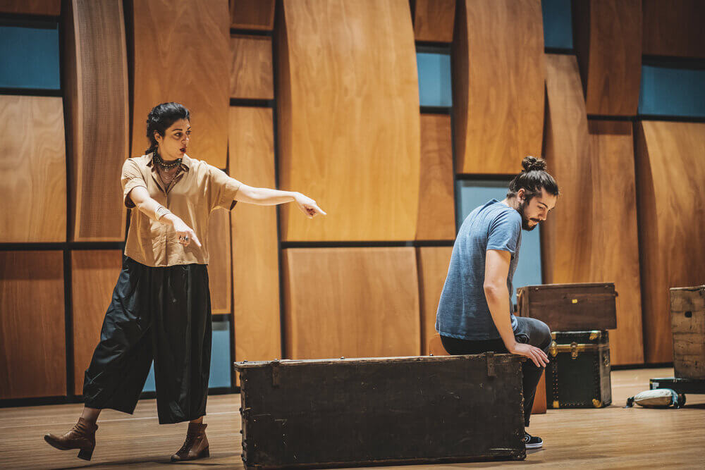 Cecilia Ligorio as stage director of Fernand Cortez at Maggio Musicale Fiorentino (rehearsals, 2019)