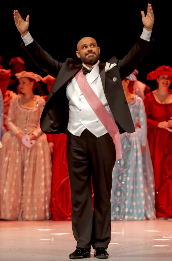 Max Jota, tenor