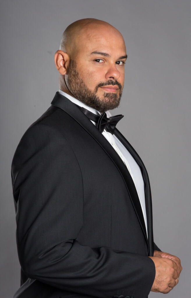 Max Jota, tenor